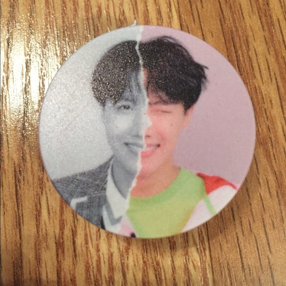 Download Bts Pop Phone Grip Holder Socket Suga Taehyung Bts Phone Holder Jungkook Kpop Bts Rm Bts Merch Kpop Merch Army Jin Jhope Jimin Paper Paper Party Supplies Runnindovetackandmore Com